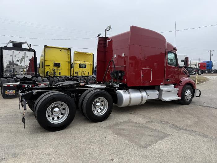 2022 Peterbilt 579-32