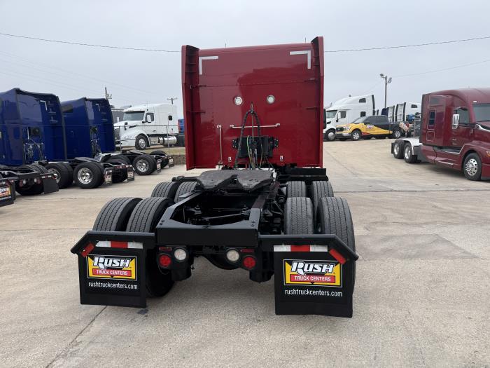 2022 Peterbilt 579-36