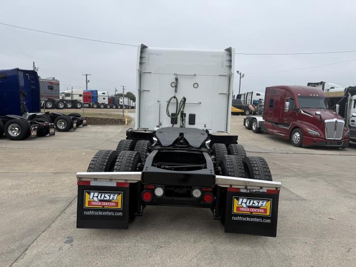 2022 Peterbilt 579-38