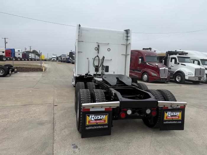 2022 Peterbilt 579-39