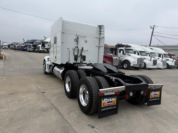 2022 Peterbilt 579-40