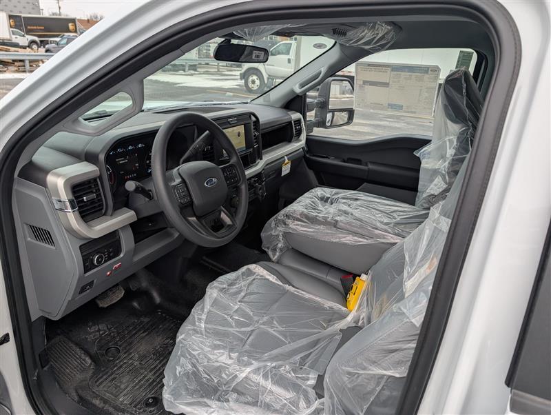 2026 Ford F-450 Crew Cab DRW 4x4 Crysteel Dump Truck for sale #1942639 - photo 10