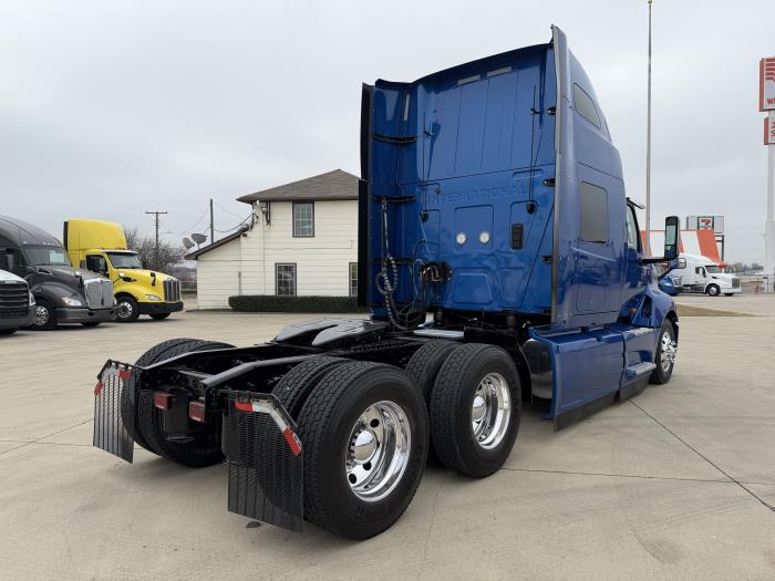 2022 International LT625-5