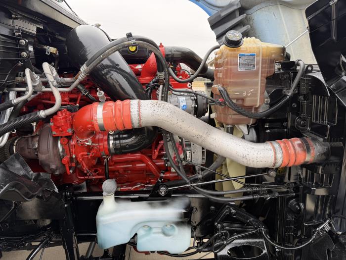 2022 International LT625-12