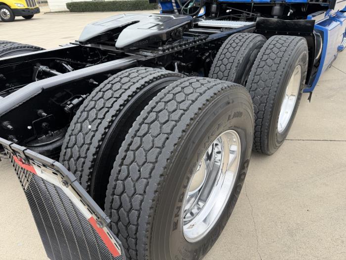 2022 International LT625-13