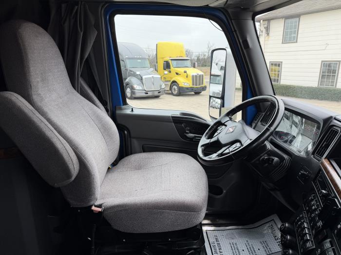 2022 International LT625-17