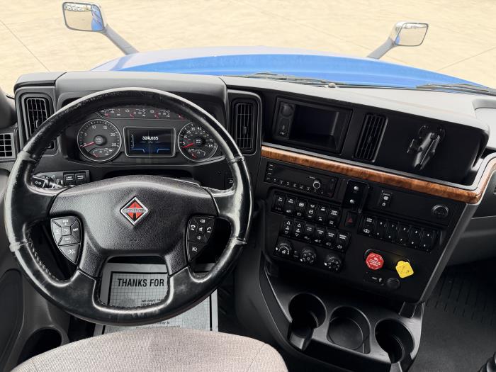 2022 International LT625-20