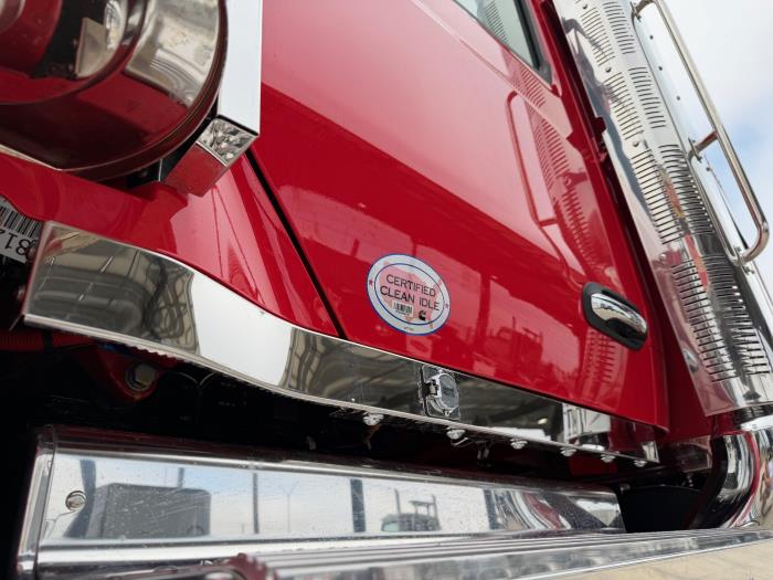 2026 Peterbilt 589-12