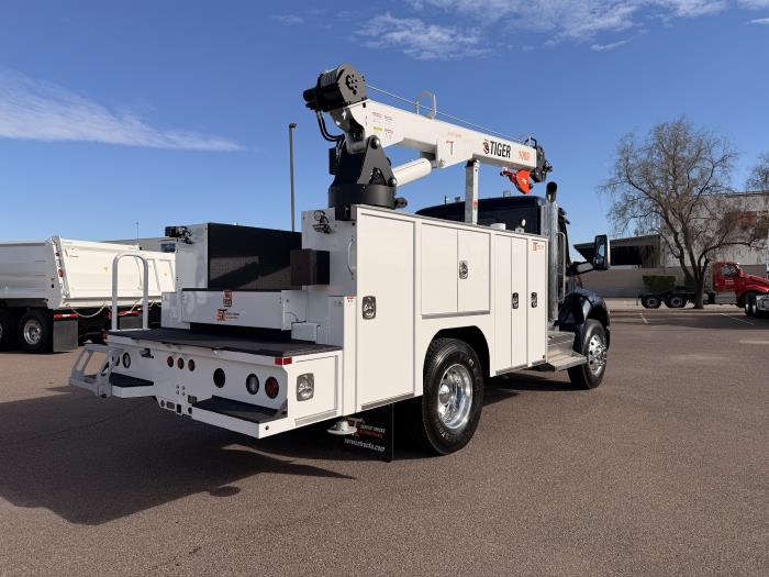 2026 Peterbilt 537-4