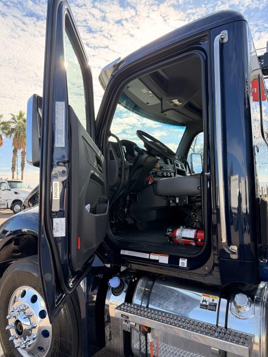 2026 Peterbilt 537-28