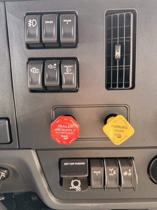 2026 Peterbilt 537-33