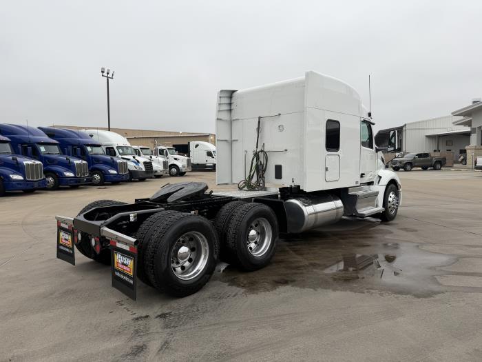 2022 Peterbilt 579-5