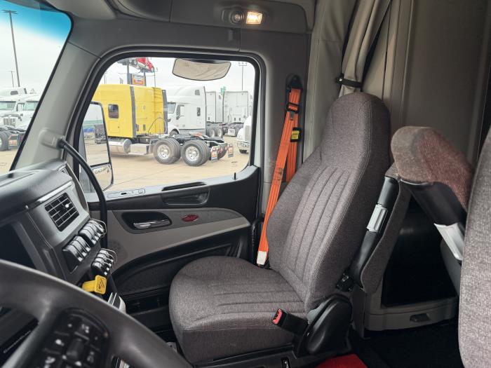 2022 Peterbilt 579-25
