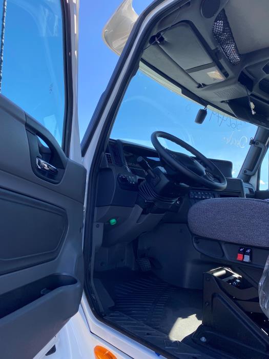 2025 International LT625-8