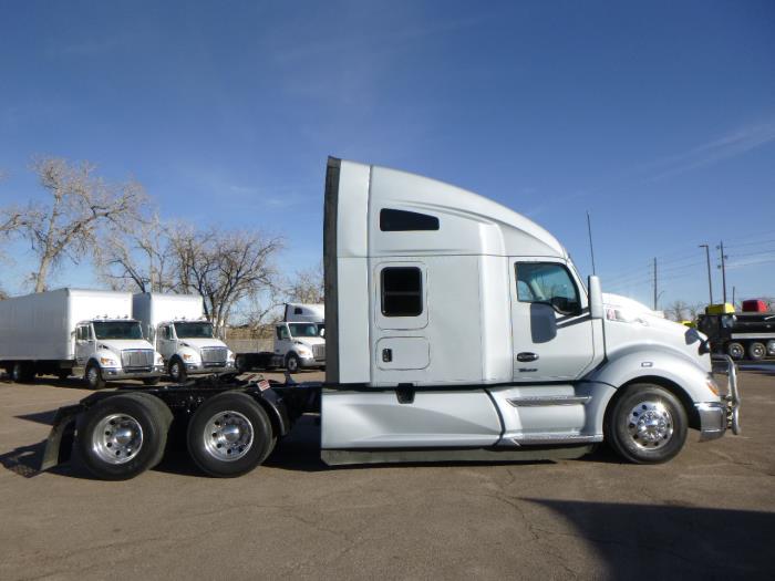 2022 Kenworth T680-1