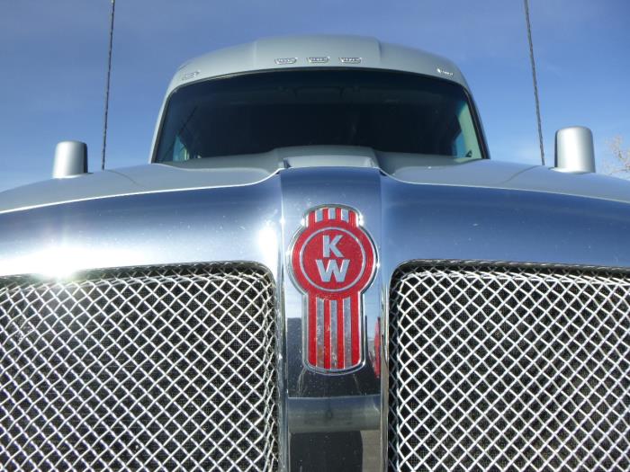 2022 Kenworth T680-4