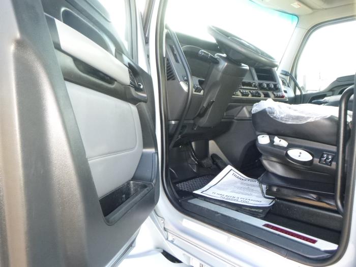 2022 Kenworth T680-6