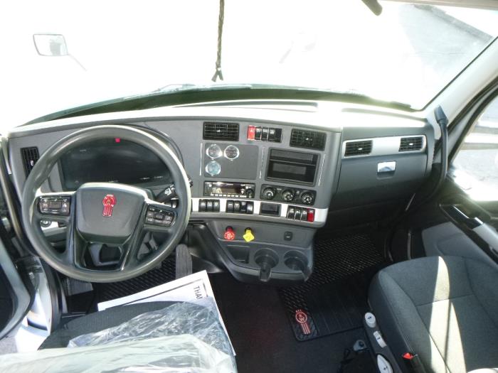 2022 Kenworth T680-8