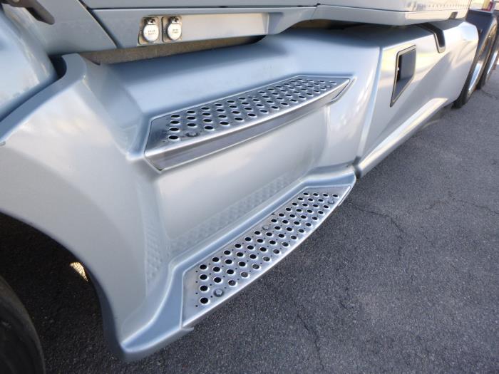 2022 Kenworth T680-21