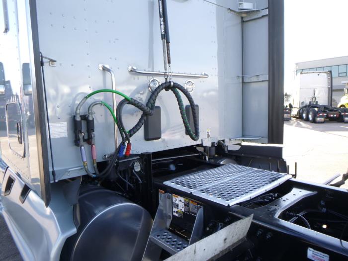 2022 Kenworth T680-23