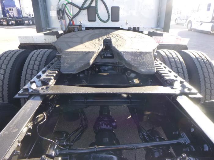 2022 Kenworth T680-26