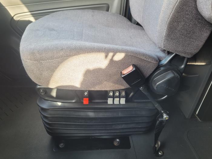 2022 International LT625-19