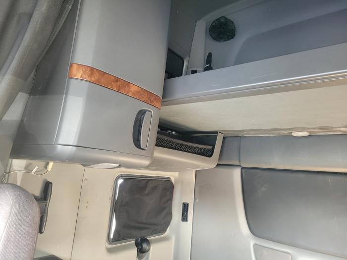 2022 International LT625-23