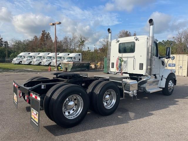 2026 Peterbilt 567-6