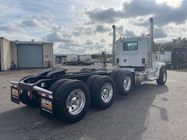 2026 Peterbilt 567-6