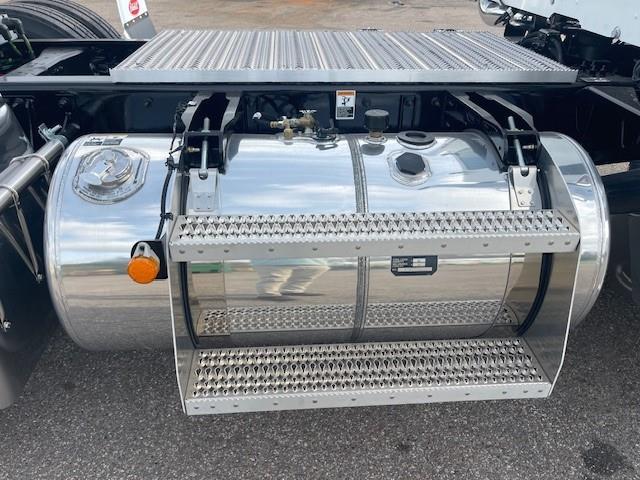 2026 Peterbilt 567-11