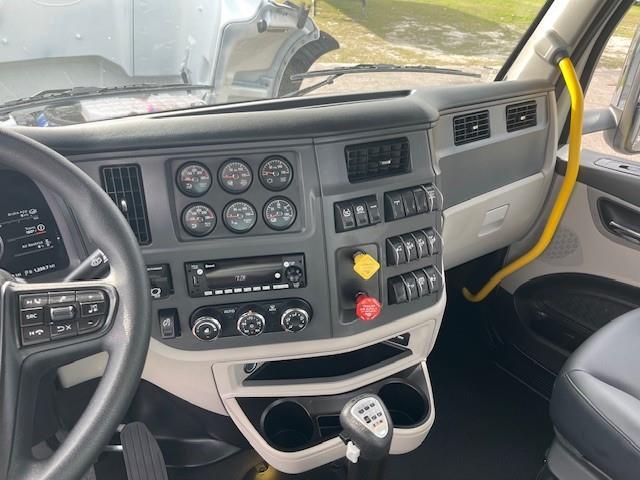 2026 Peterbilt 567-14