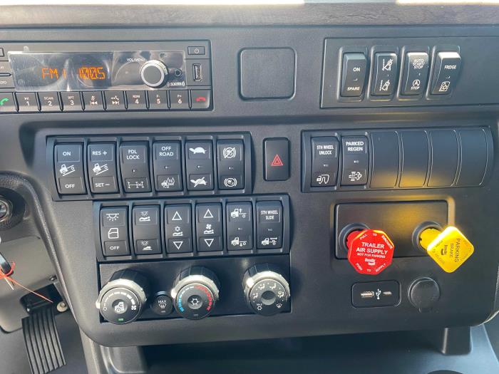 2025 International LT625-9