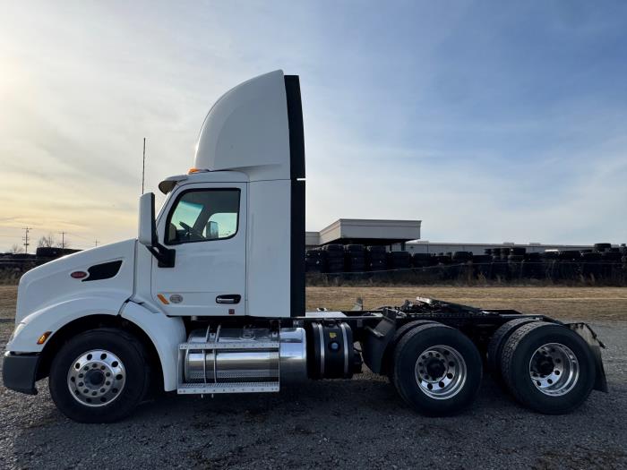 2020 Peterbilt 579-7