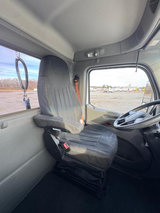 2020 Peterbilt 579-24