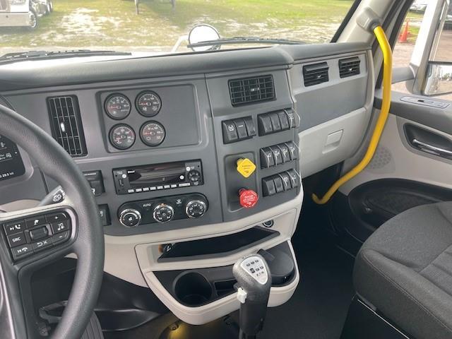 2026 Peterbilt 567-11