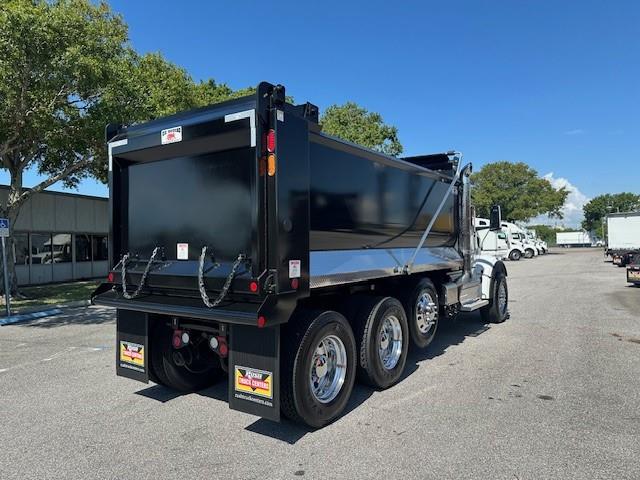 2026 Peterbilt 567-4