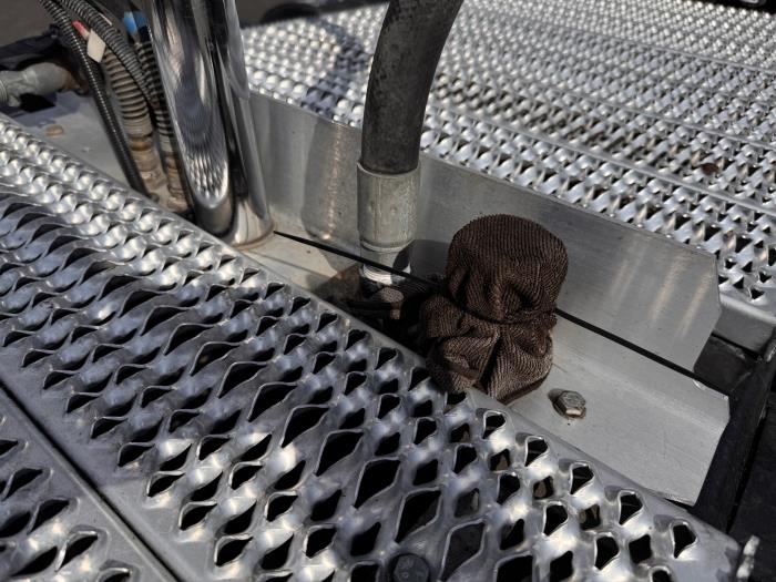 2023 Peterbilt 389-22