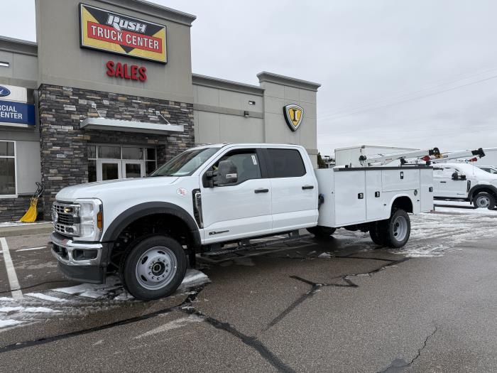 2025 Ford F-550-1
