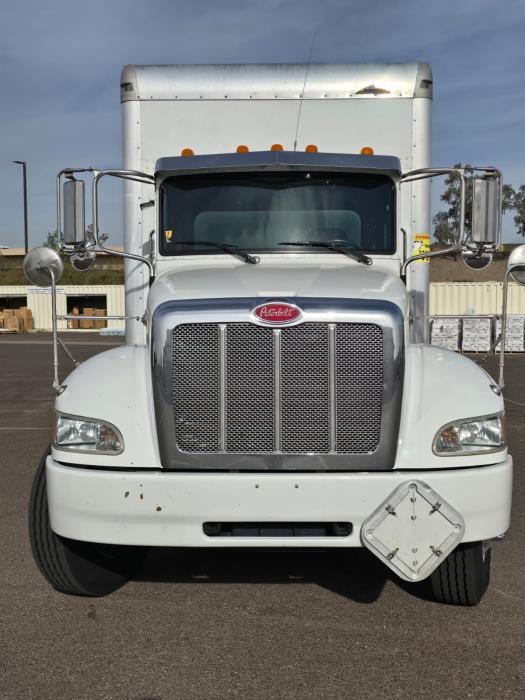 2020 Peterbilt 337-7