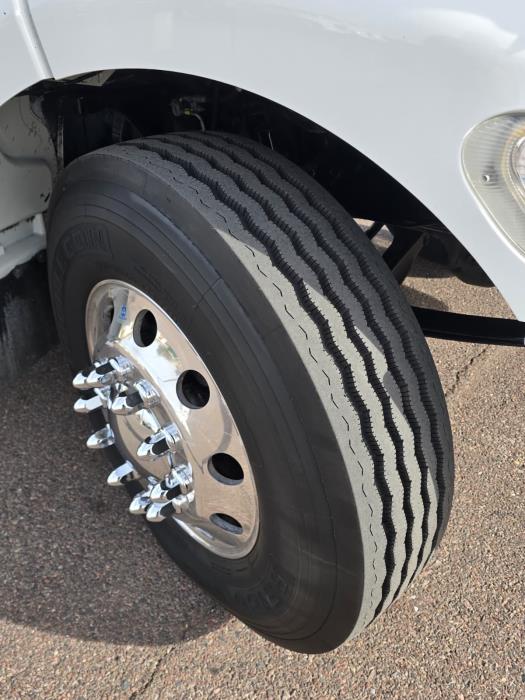 2020 Peterbilt 337-11