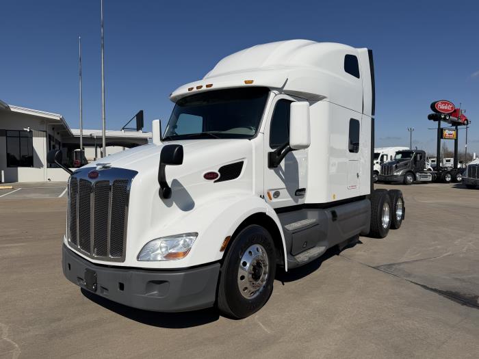2021 Peterbilt 579-1