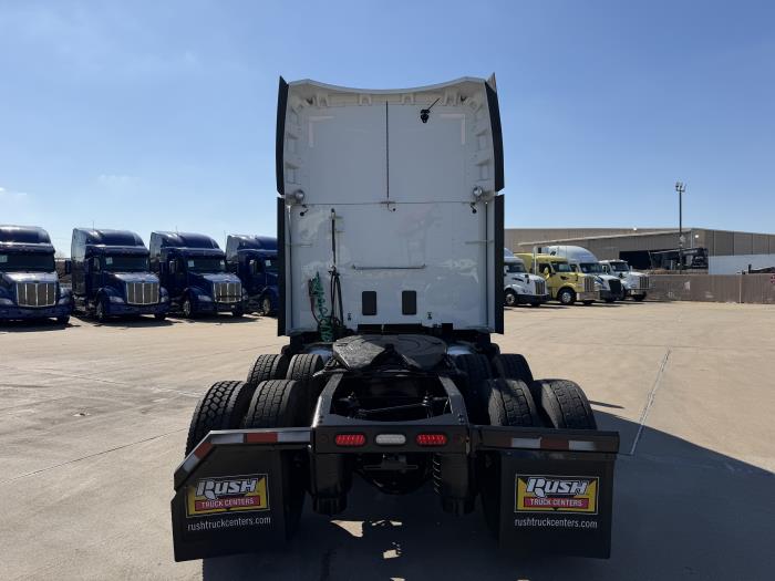 2021 Peterbilt 579-4