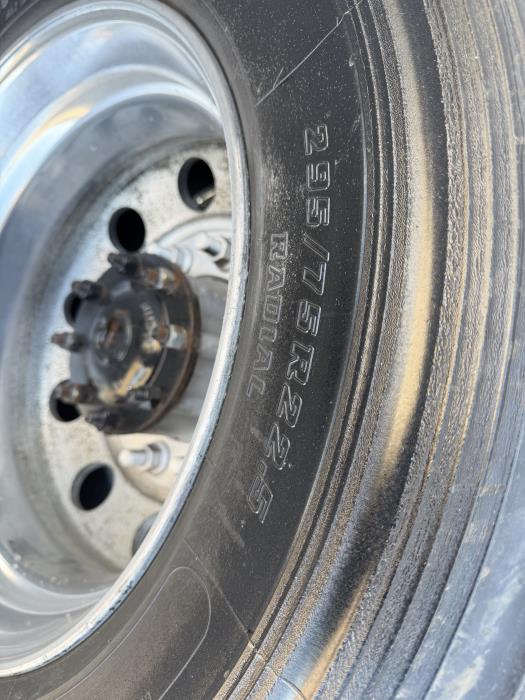 2021 Peterbilt 579-9