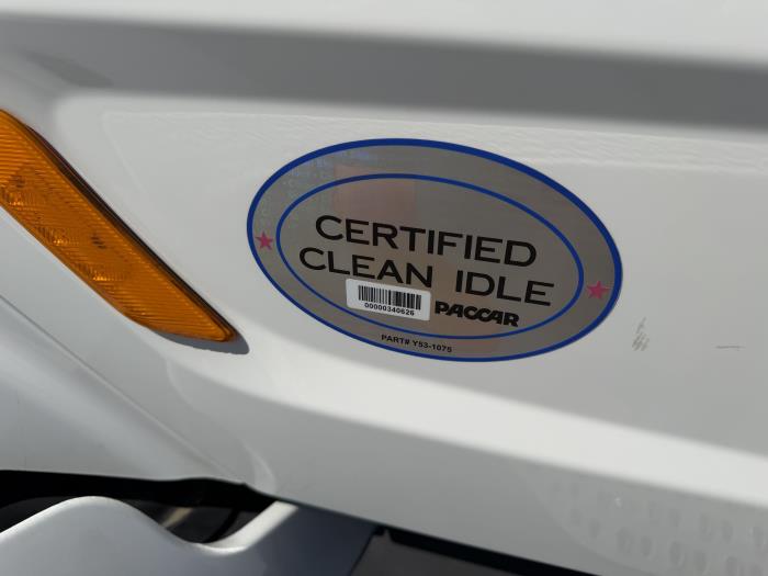 2021 Peterbilt 579-15