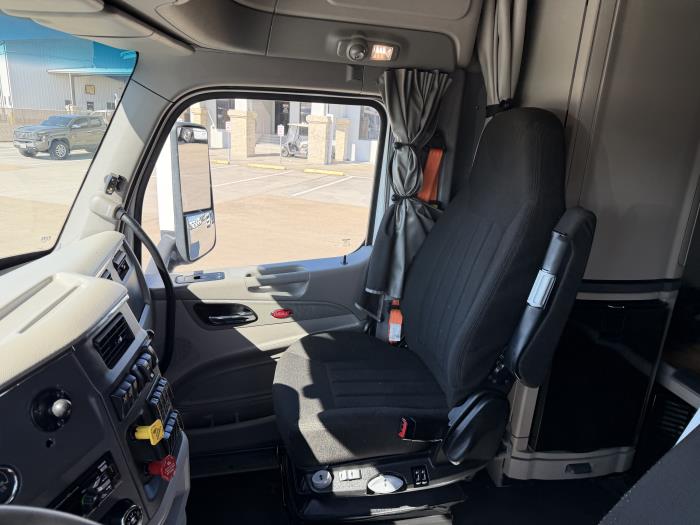 2021 Peterbilt 579-25