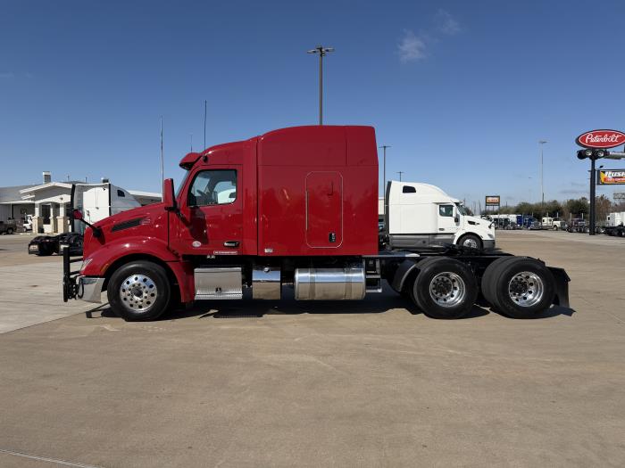 2022 Peterbilt 579-2