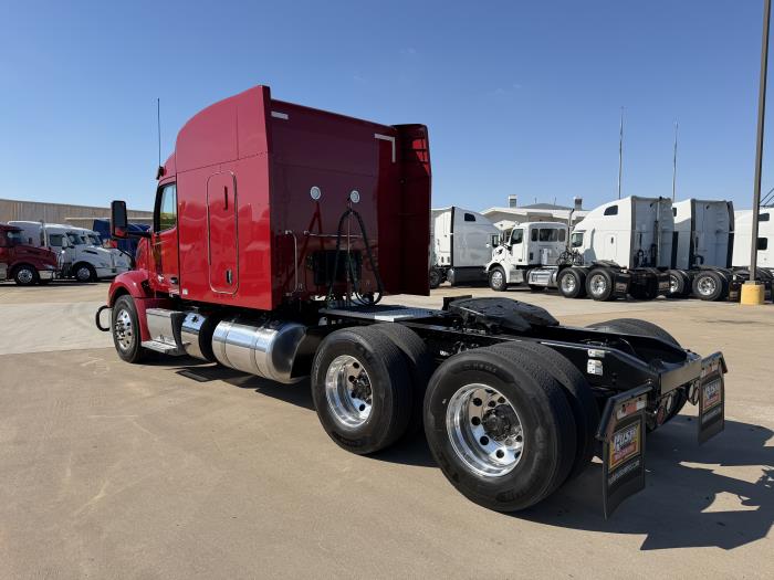 2022 Peterbilt 579-3