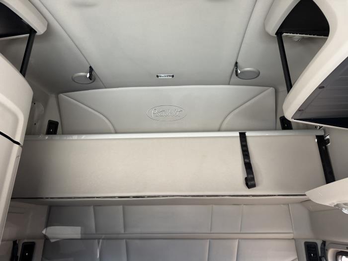 2021 Peterbilt 579-29