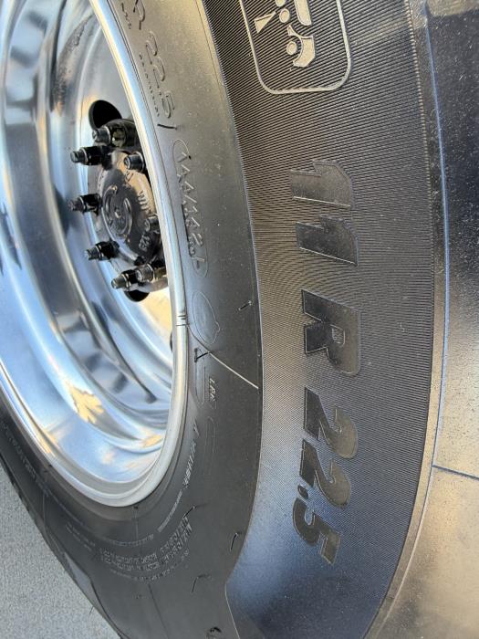 2022 Peterbilt 579-9