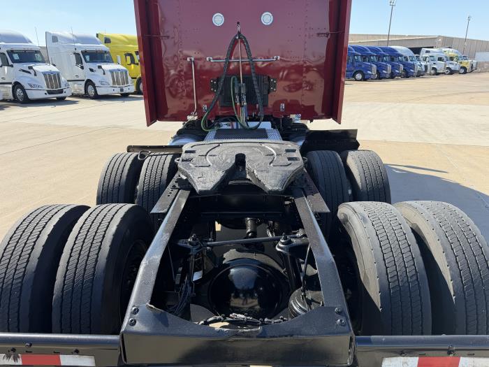 2022 Peterbilt 579-13